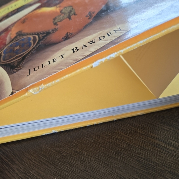 The Cushion Book - Creating Pillows Bolsters and Decorative Accents Craft Book - Picture 8 of 8